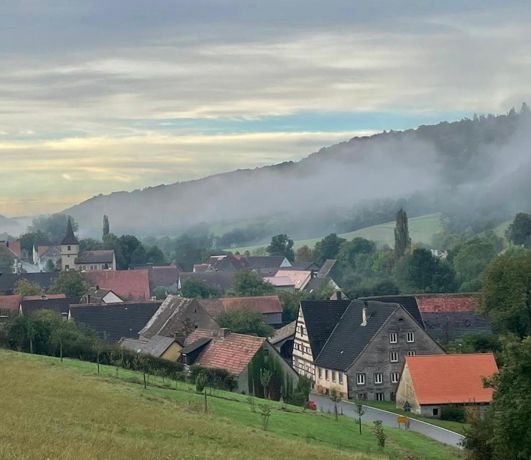 Rose Cottage Im Romantischen Taubertal Adelshofen  Buitenkant foto